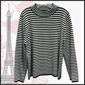 Sag Harbor Black and White Striped Sweater